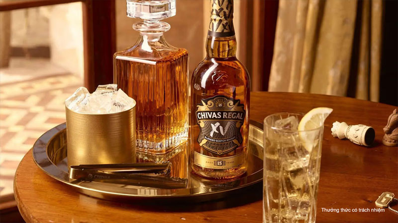 Giải mã sức hút toàn cầu của Chivas Regal: Huyền thoại whisky đến từ Scotland 4 Từ nguyên liệu thô đến khi đóng chai, mỗi bước làm nên một chai Chivas là cả một quá trình chuẩn mực kéo dài nhiều năm.