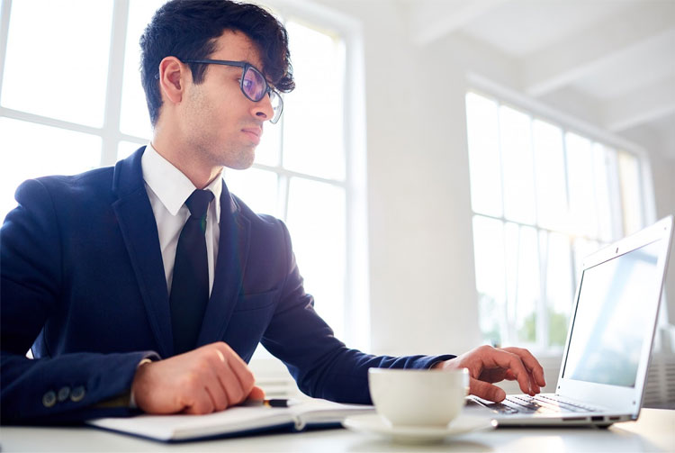 Khác biệt giữa tạm ngừng kinh doanh và đóng cửa doanh nghiệp 2 Người quản lý doanh nghiệp cần nắm rõ những điểm khác biệt giữa hai thủ tục để có thể lựa chọn phương án phù hợp với định hướng dài hạn